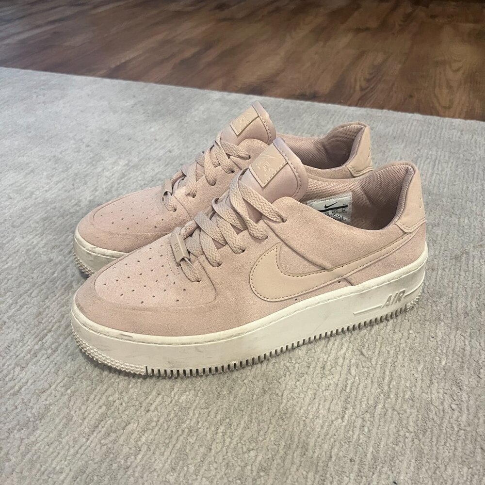 Nike Air Force 1 Suede Biege Pink